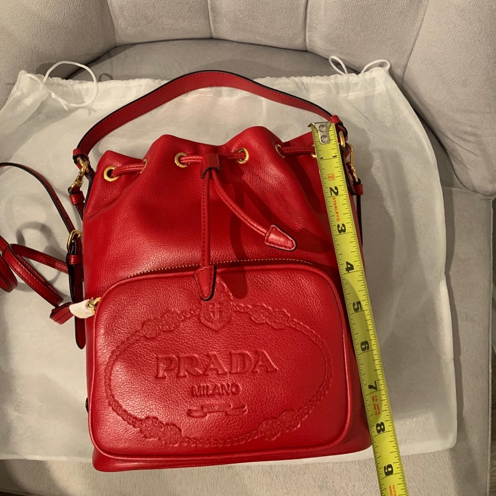 Prada red bucket bag - brand new - Picture 7 of 8